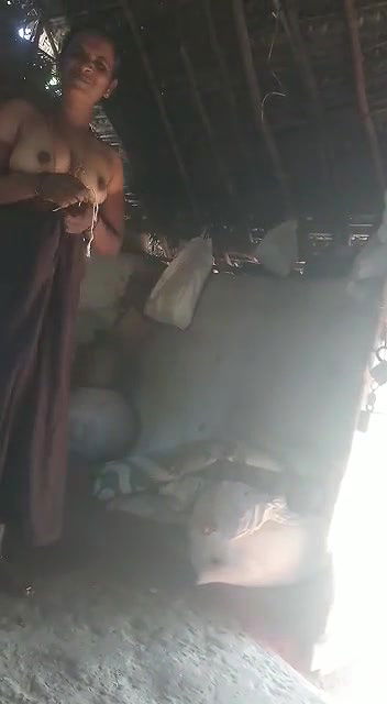 Desi Bhabhi Boobs Capture