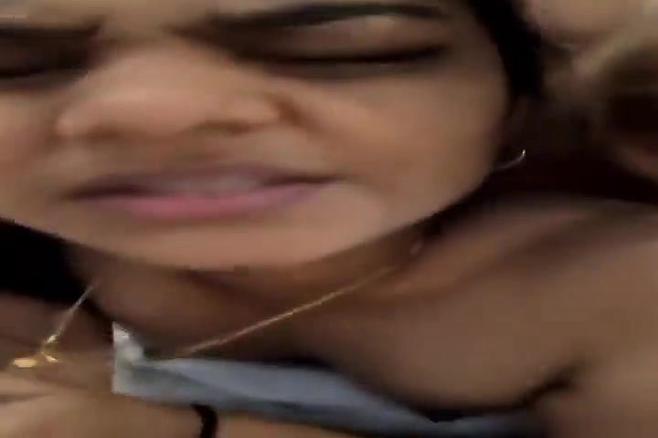 Girlfriend Ko Ulta Kar Ke Sulaya Aur Uske Baad Uske Bur me Land Gussa Kar Uski Chudai Ki