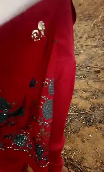 Tamil wife Outdoor boobs show