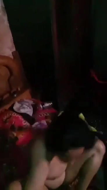 Gao Me Bagal Ki Bhavi Ko Raat Me Uske Pati Ke Na Rahne Par Usko Nanga Kar Ke Chudai Ki