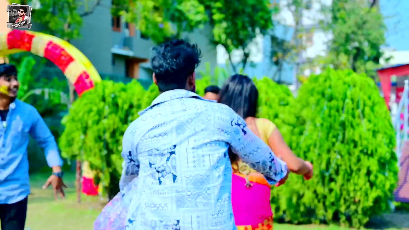 Busty Aaradhya big boobs pressed