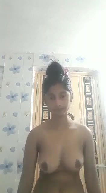 Desi Girl Showing And Fingering Asshole