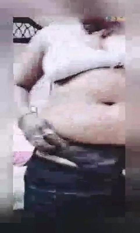 Sexy Bhabhi Shows her Big Boobs and Ass On VC