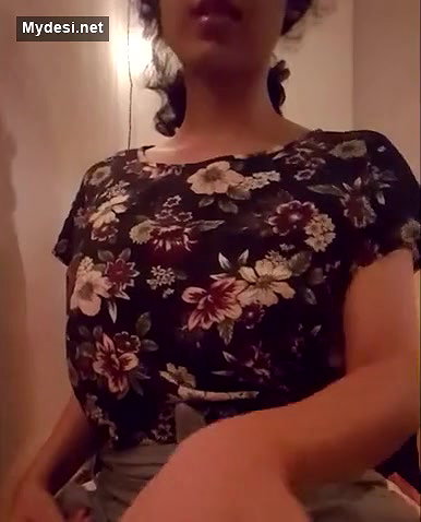 Booby College Girl Horny Boob Show