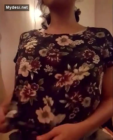 Booby College Girl Horny Boob Show