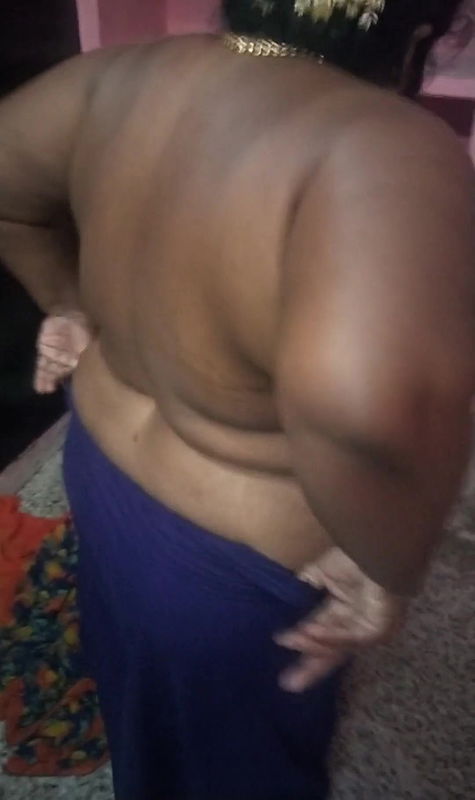 Aunty’s hot backside