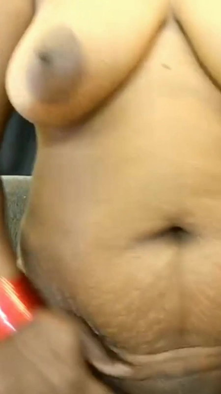Very sexy navel and sexy pussy close up