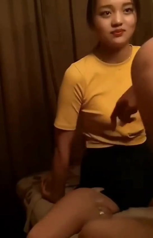 cute spa girl hj to client