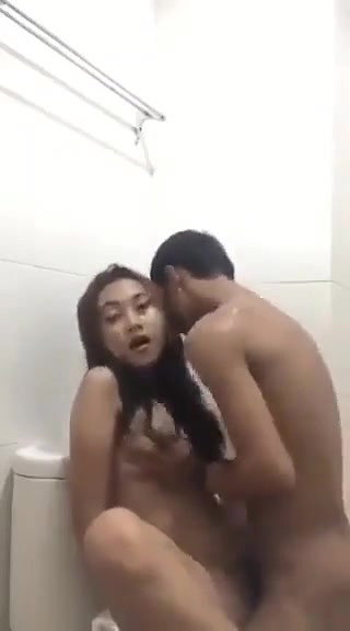 teen lovers sex in bathroom