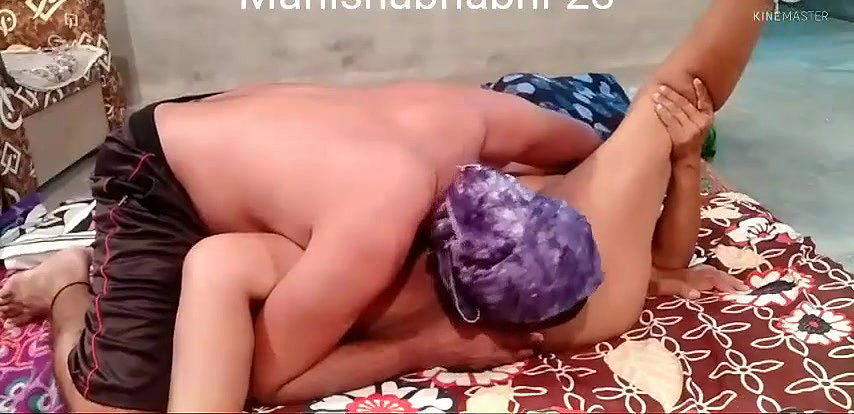 bhabhi ne pados wale devar se chudai karvayi