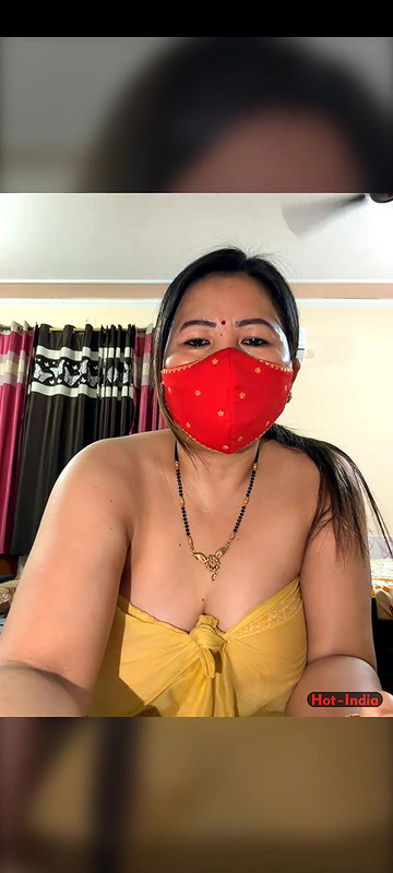 88pink husband ne bolo dress change kar ko nepali randi