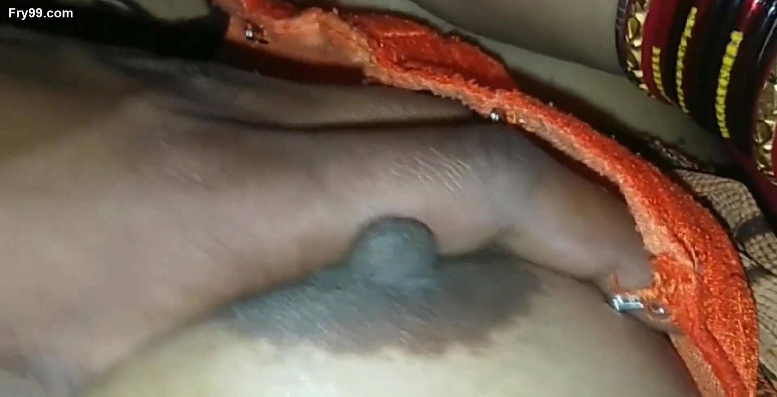 Bhaiya ke bahar jate hi bhabhi ki chudai