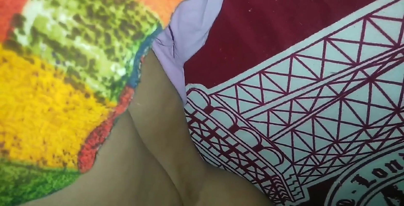 Bhaiya ke bahar jate hi bhabhi ki chudai