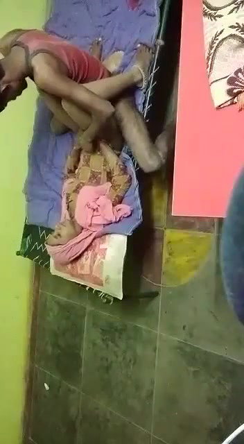 Indian   couple hot   MMS