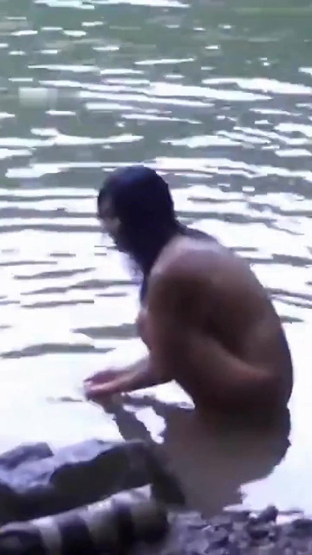 Kathmandu girl enjoys roaming naked in Nepali x video