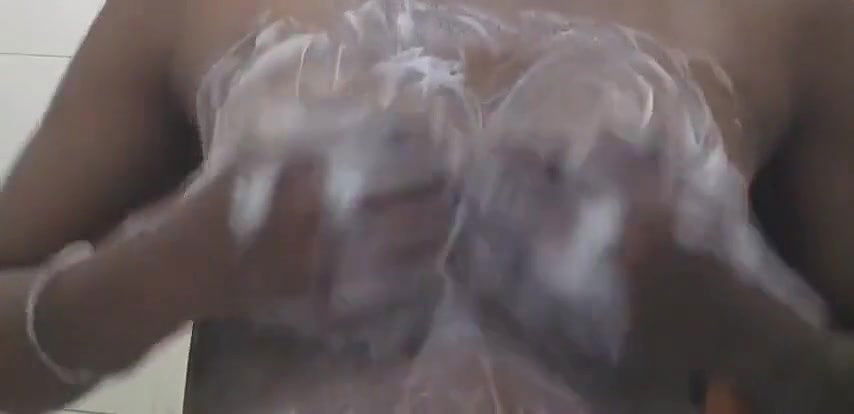 Boyfriend se video chat krte huye video leak ho gya indian desi girl mms video.