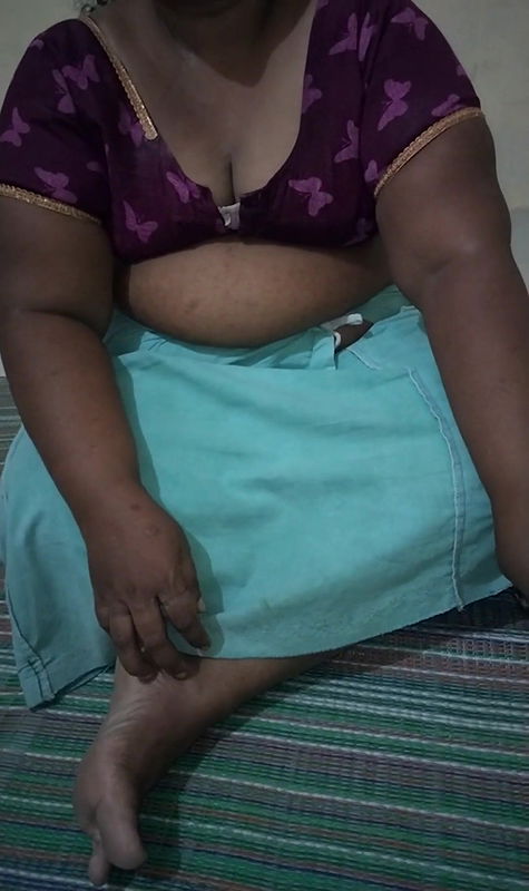 Coimbatore akka removing dress hot videos part 3