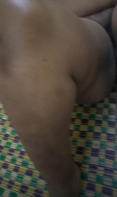 Coimbatore akka showing and rotating body on bed with sexy talk