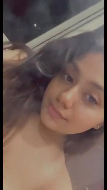 shaved pussy girl fucked