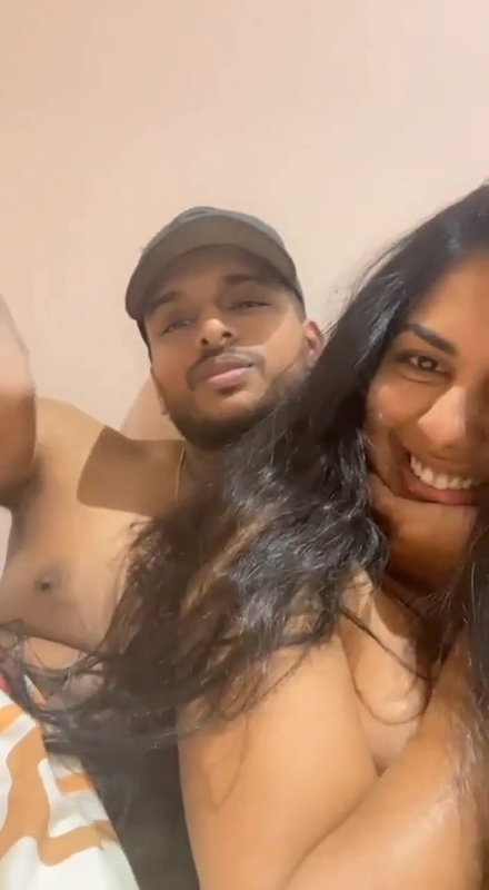 cute girlfriend blowjob to boyfriend