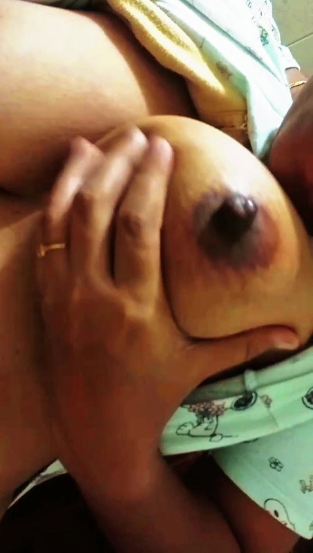 big boobs horny aunty teasing huge melons licking nipple