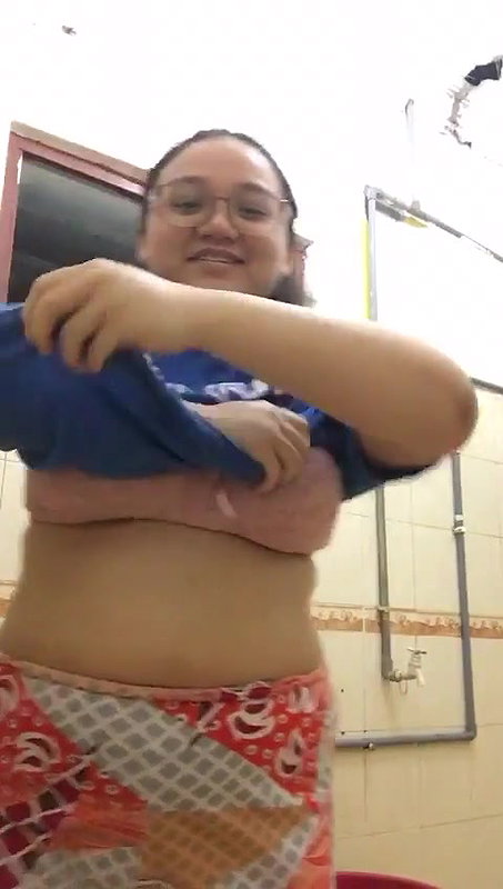 chubby girl showing cute boobs