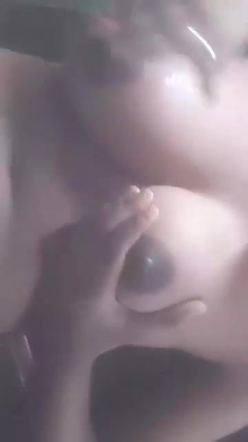 desi village girl showing big boobs