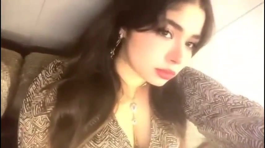 Beautiful Girl Nude Show