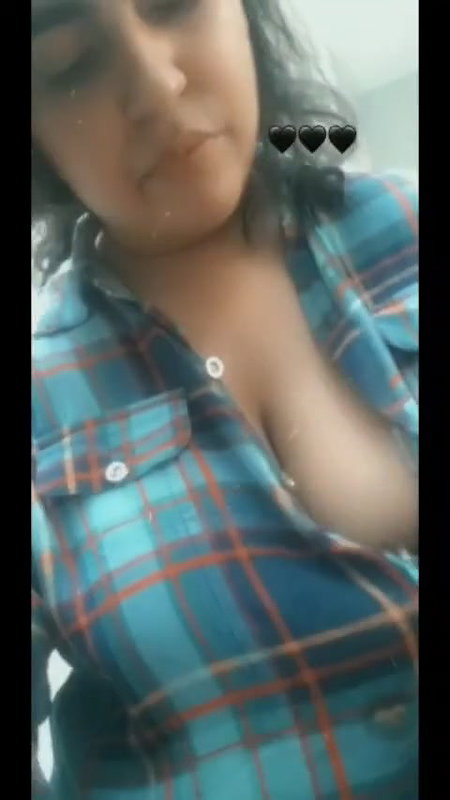 Chubby Girl Showing Boobs