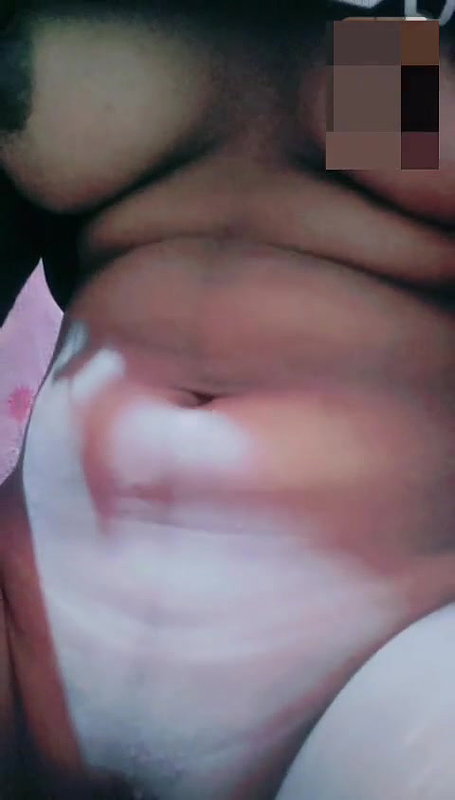 BEAUTIFUL PERFECT BODY YOUNG BENGALI GF TEASING FINGERING SHAVED PINK JUICY PUSSY CLOSEUP