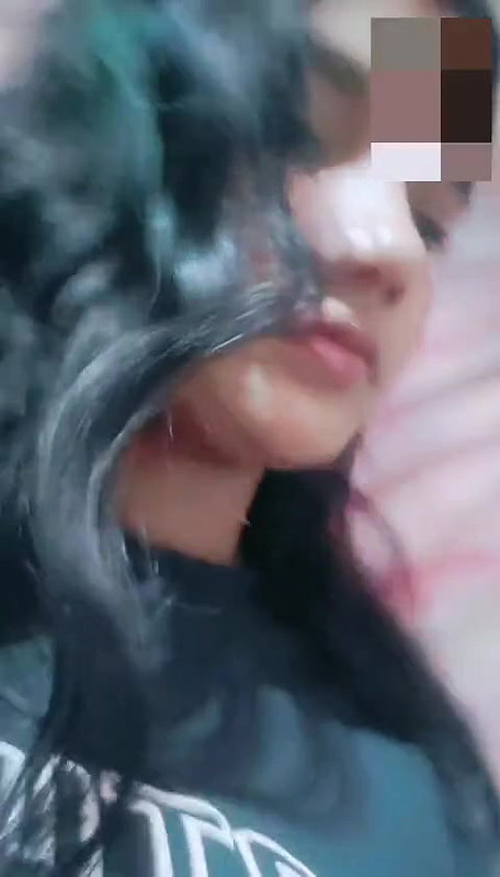 BEAUTIFUL PERFECT BODY YOUNG BENGALI GF TEASING FINGERING SHAVED PINK JUICY PUSSY CLOSEUP