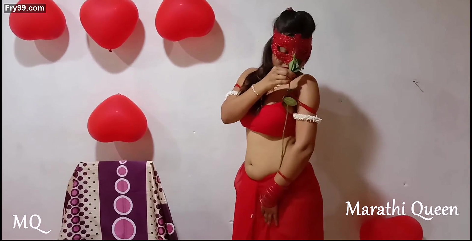 Desi Bhabhi With Big Boobs Looking For Hot Sex With Her Indian Online Lovers