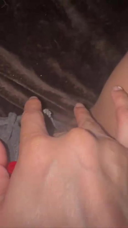 pussy rubbing girl