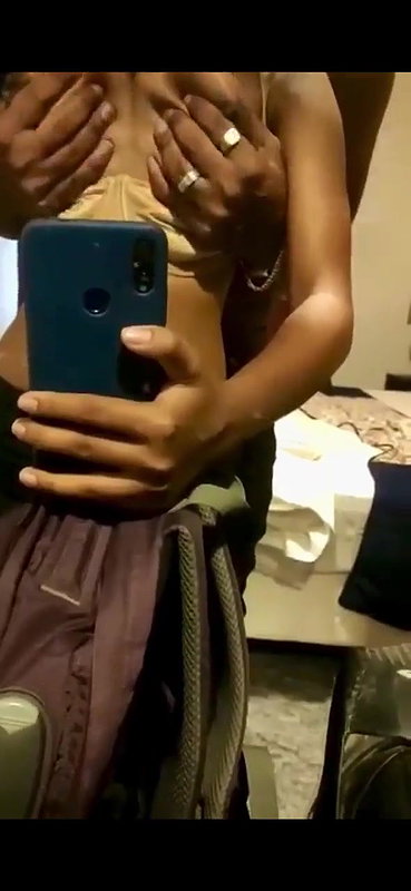 Hot indian desi Chennai GF Squeezed