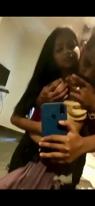 Hot indian desi Chennai GF Squeezed