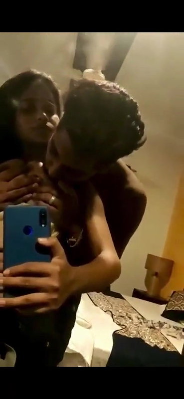 Hot indian desi Chennai GF Squeezed