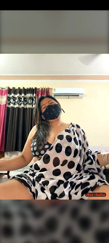 88pink chut me full vibertor nepali randi bhabhi pinky thapa