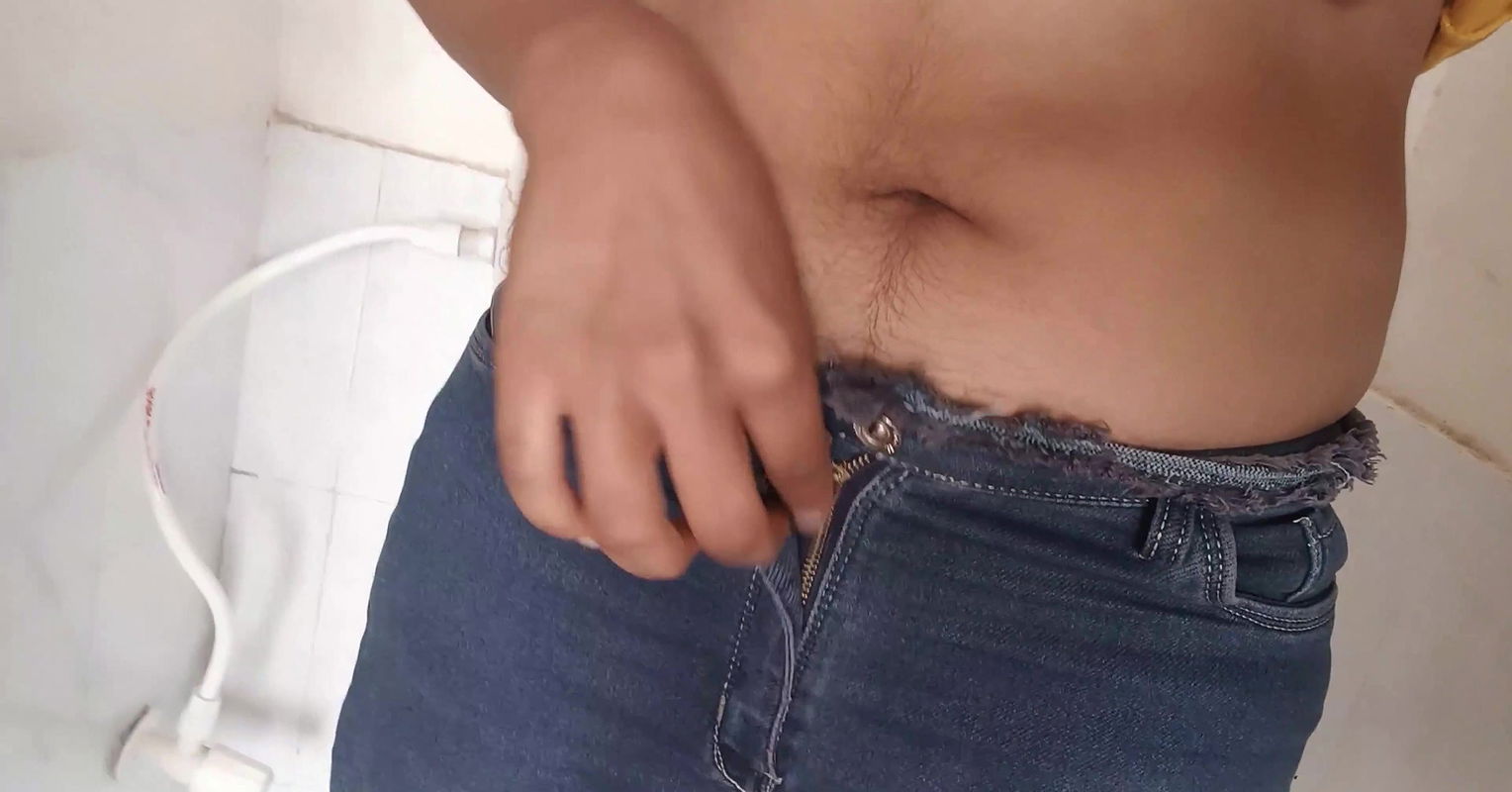 Desi Indian Hot Sexy gRl LoNgst Pee after Sex with Ex