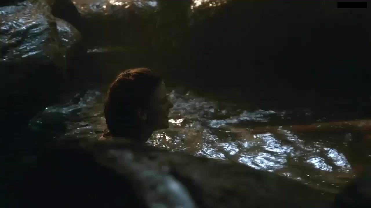 Rose Leslie Frontal Nude And Wild Lesbian Sex Scenes   1