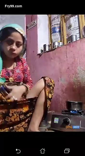 Desi village bhabi hot ass whle