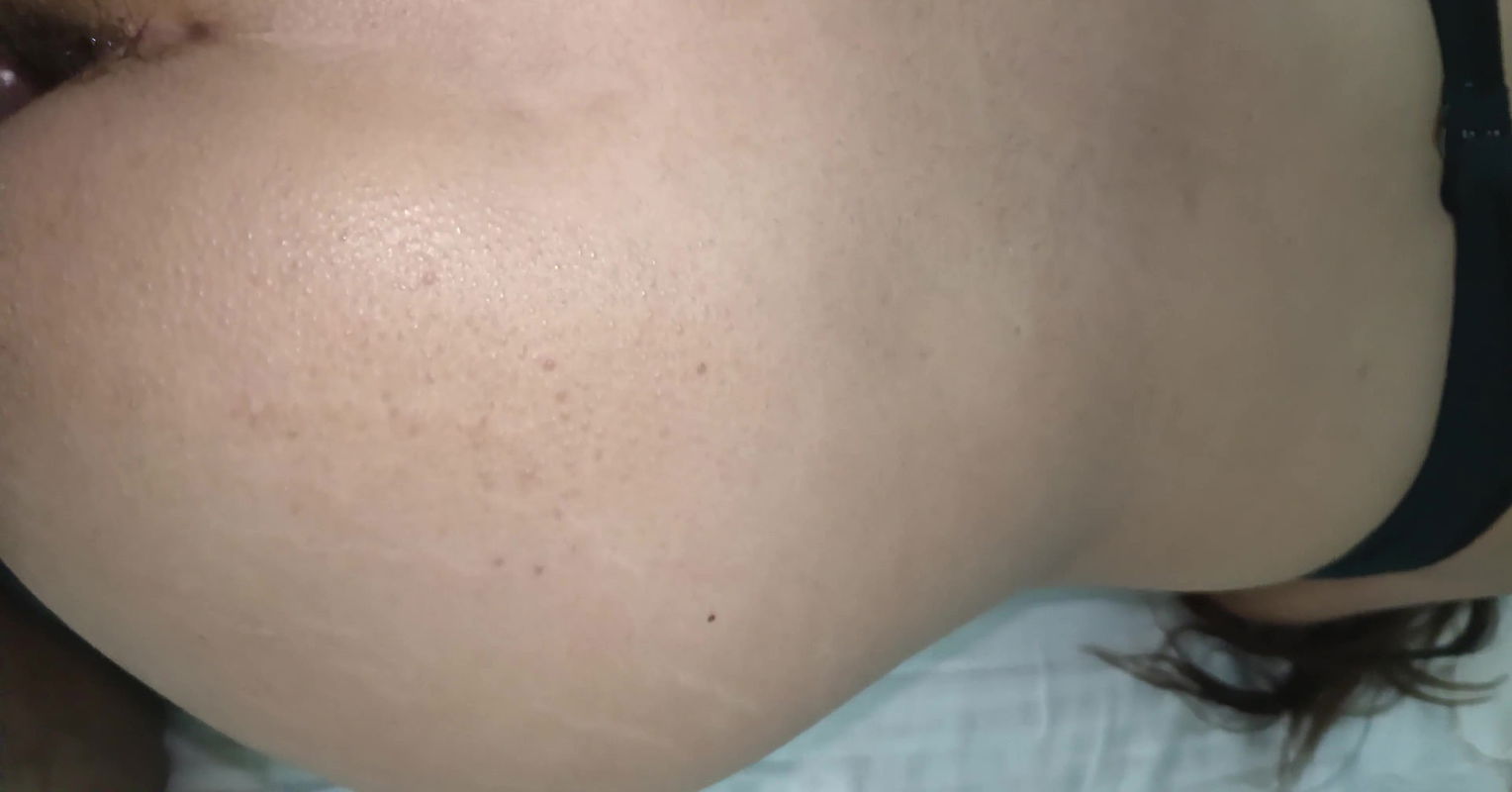 Desi Randi ko ghodi bana k choda. Hindi audio earphones recommend