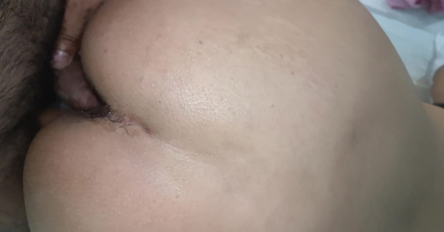 Desi Randi ko ghodi bana k choda. Hindi audio earphones recommend