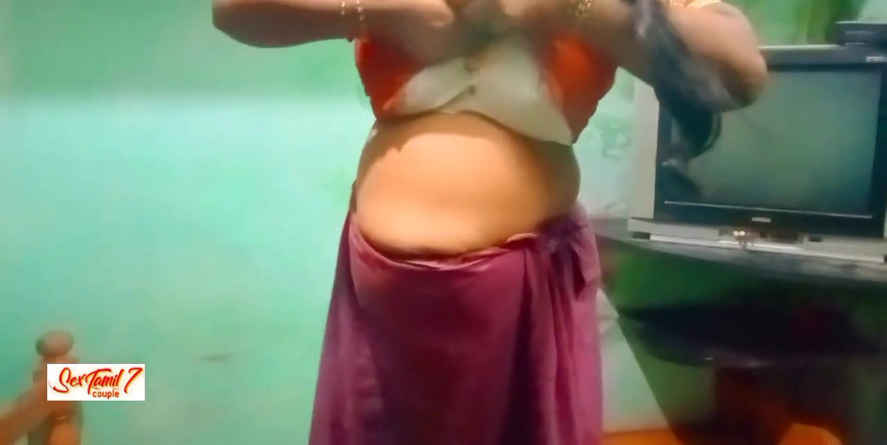 Desi Tamil teacher changes dress