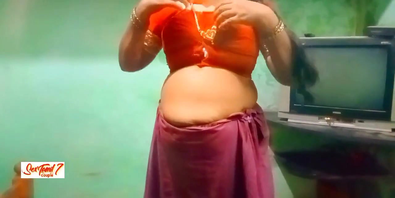 Desi Tamil teacher changes dress