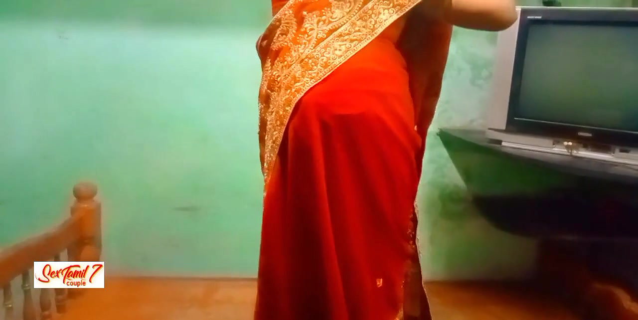 Desi Tamil teacher changes dress