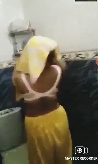 Desi Bangladeshi Bigboob Sexy Tanker Gf Showing