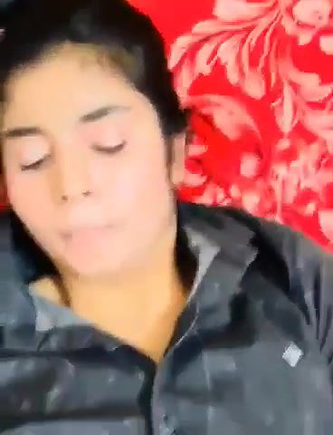 Bangladeshi Cute Young GF Mayra First Time Fucked By Boyfriend Leaked