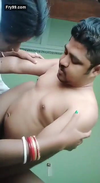 Friend wife ke thukai