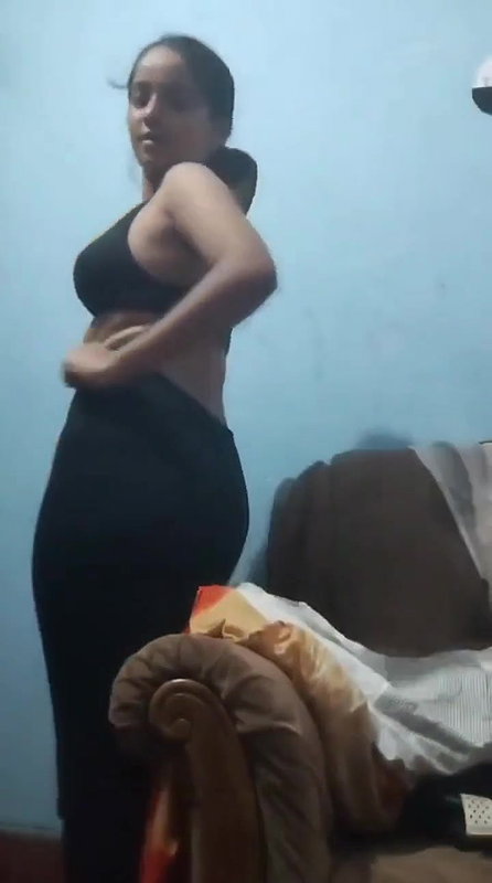 Bengali Girl Showing Playing With Her Boobies