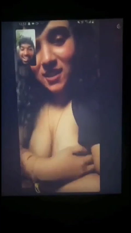 Mallu Wife Showing Lover x264 aac